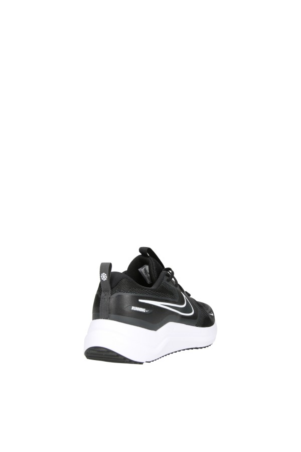 Nike HM4402 003_4